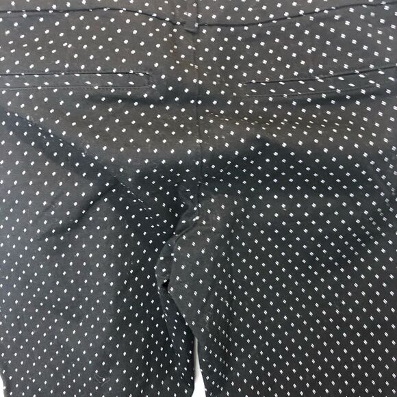 Old Navy black with white polka dot mid rise pants slacks, size 4 regular - Picture 5 of 11